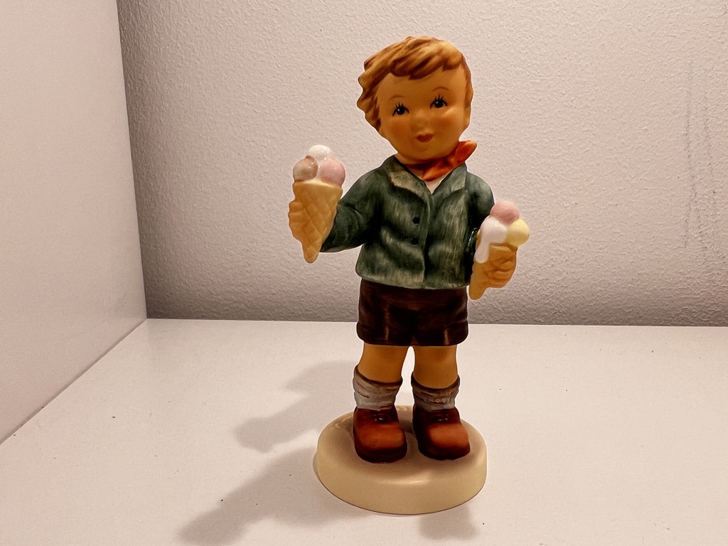Hummel Figur 2293 Eisschlecker 11 cm. 1 Wahl Top Zustand  