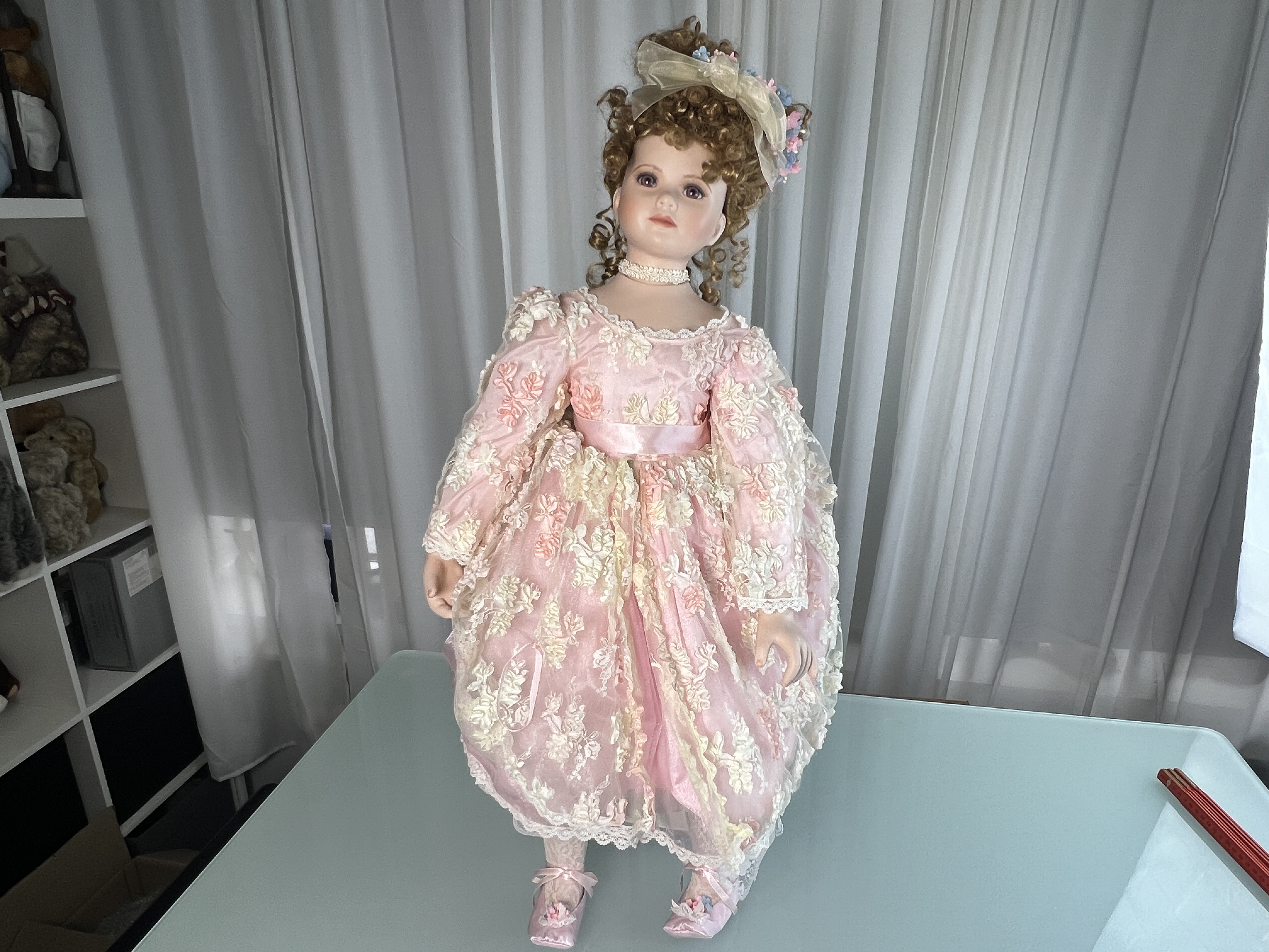 Thelma Resch Künstlerpuppe Porzellan Puppe 77 cm. Top Zustand  