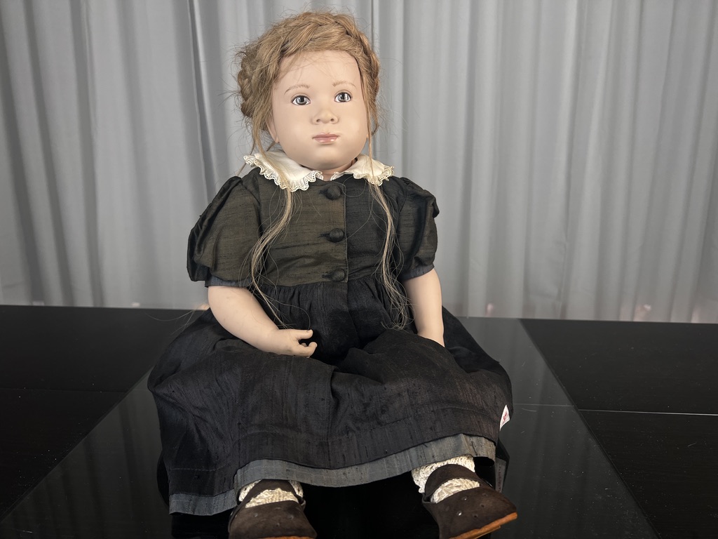 Sigikid Sabine Esche Künstlerpuppe Vinyl Puppe 57 cm. Top Zustand 