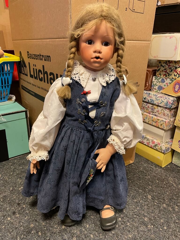 Künstlerpuppe Porzellan Puppe 67 cm. Top Zustand  