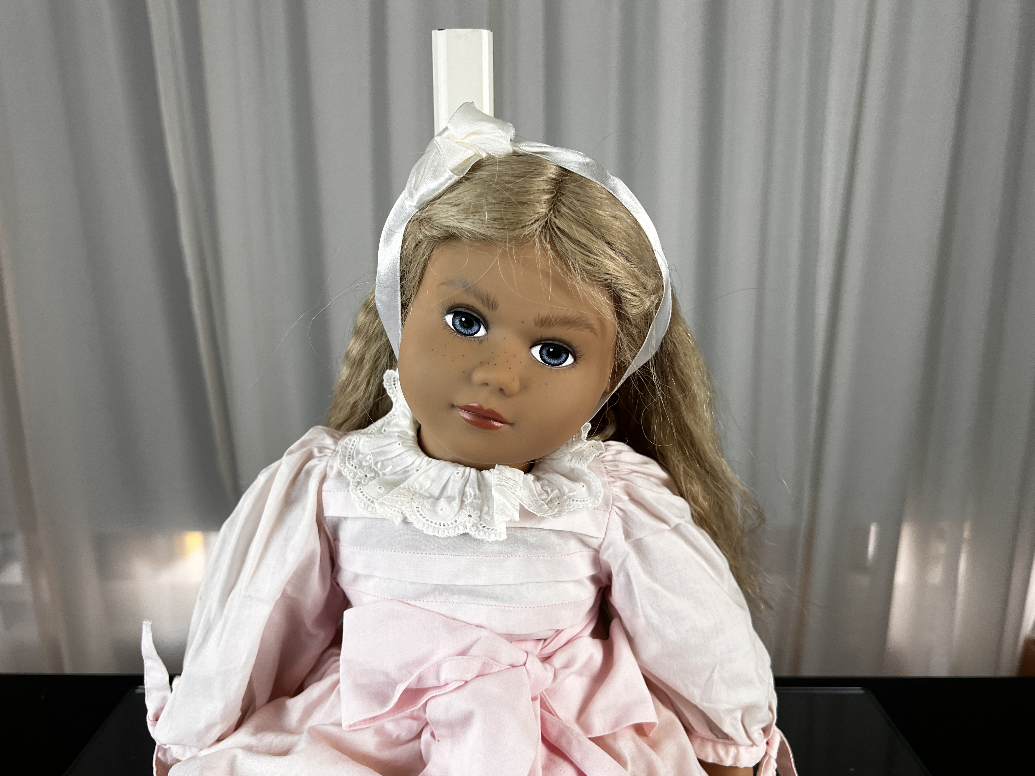 Sigikid Künstlerpuppe Vinyl Puppe 47 cm. Top Zustand   