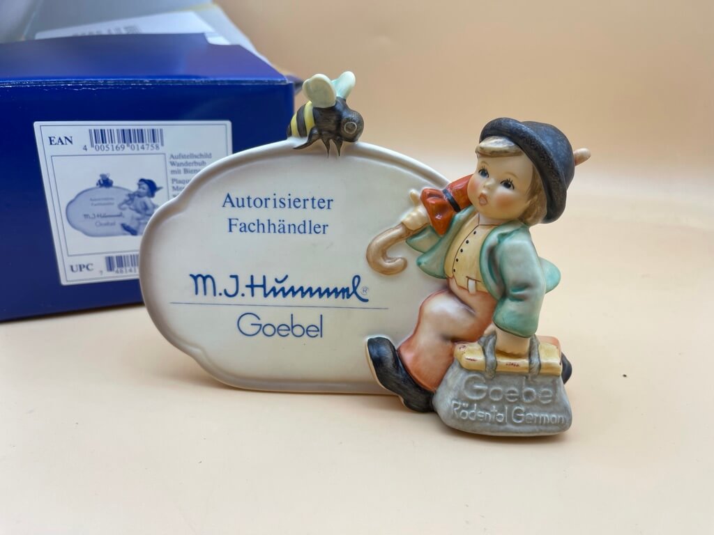  Hummel Figur 900 Händlerschild / Aufstellschild 10,5 cm. 1 Wahl Top Zustand.