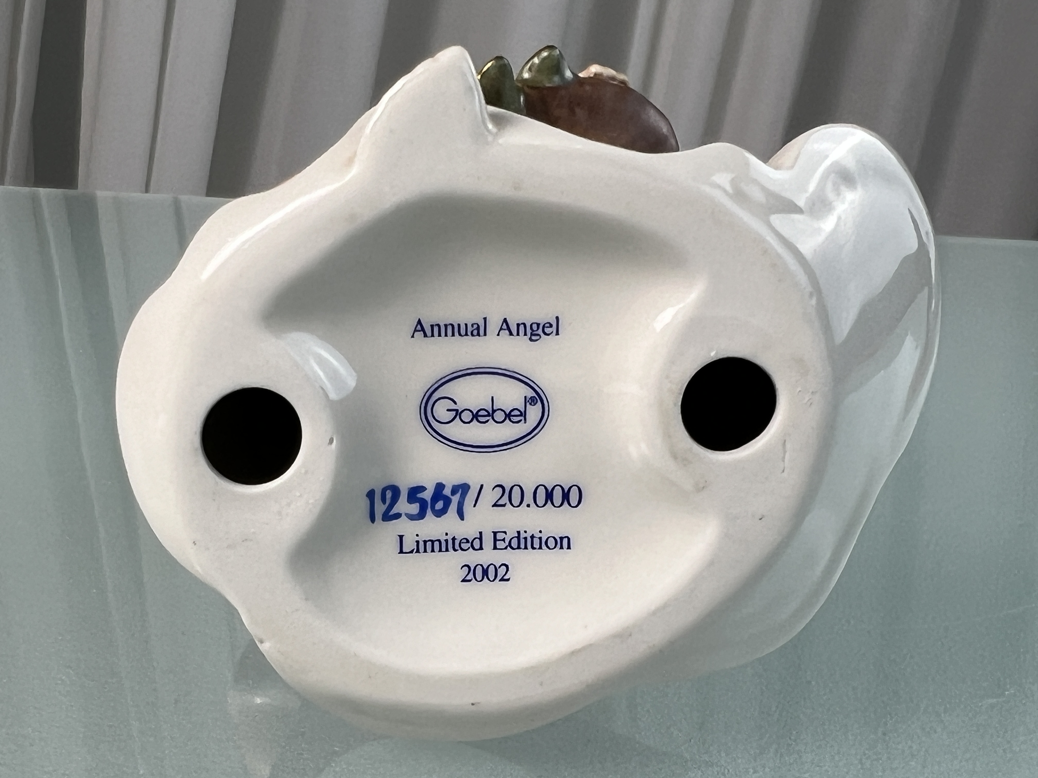 Goebel Figur Engel 2002 Jahresengel 13 cm 1 Wahl. Top Zustand    