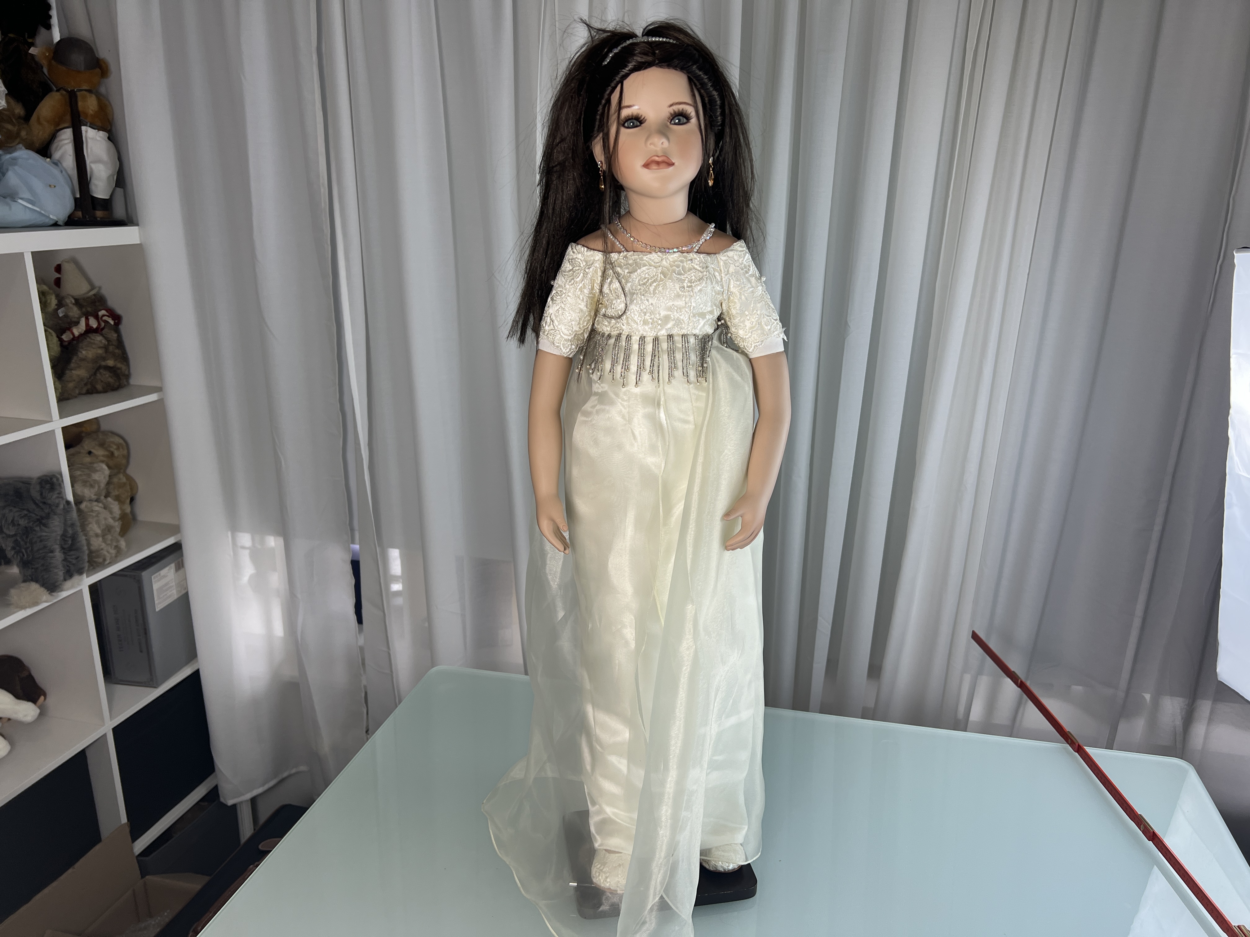 Ruby Doll Künstlerpuppe Porzellan Puppe 93 cm. Top Zustand   