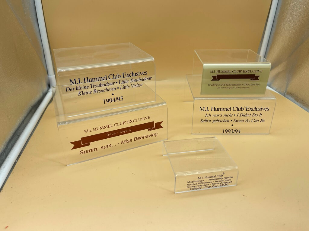 5 Stück M.I. Hummel Podest / Display. 1 Wahl. Top Zustand. 