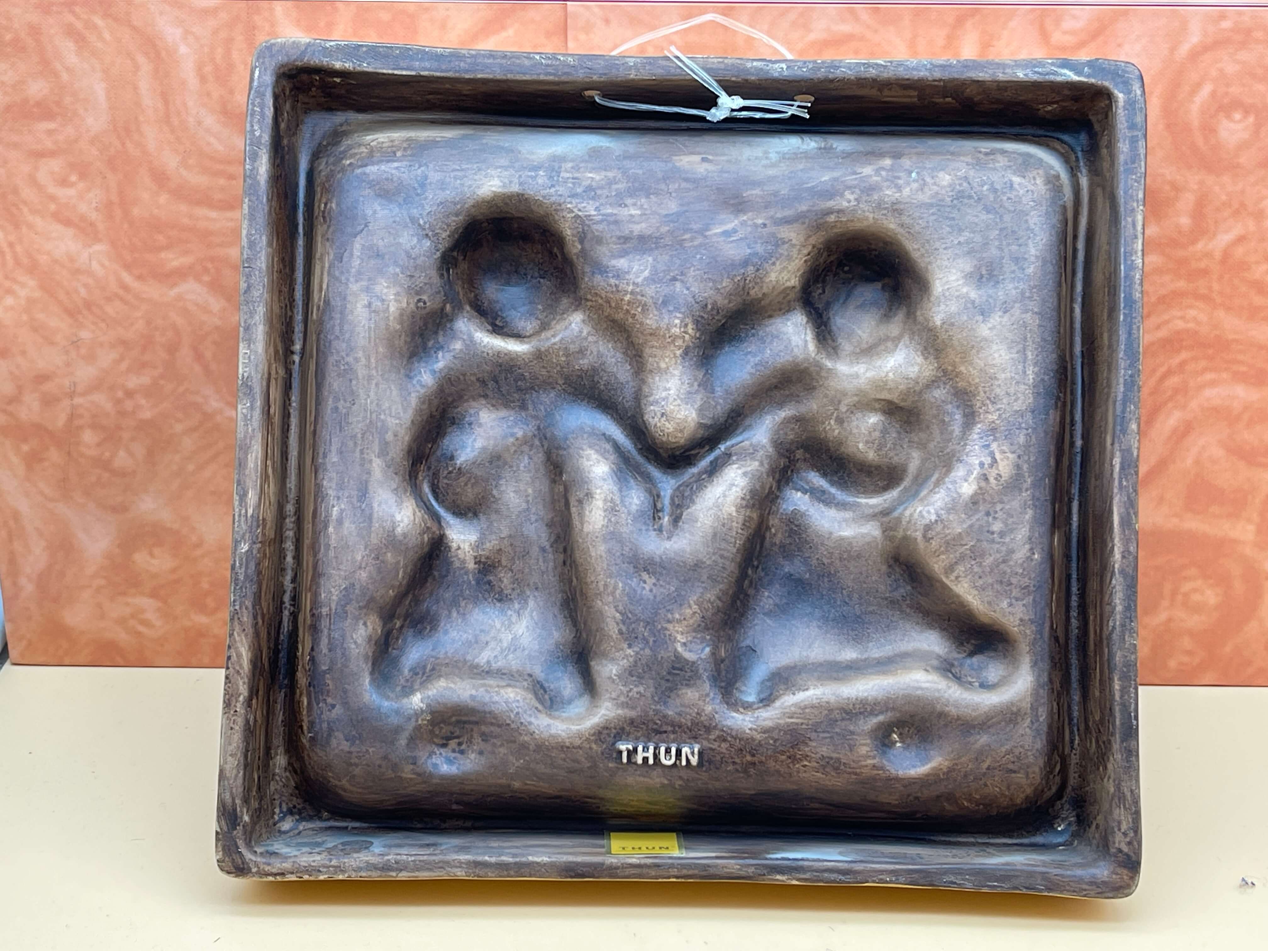 Thun Bozner Engel Bild Höhe: 22,3 cm. Länge: 24,2 cm. - Top Zustand. 