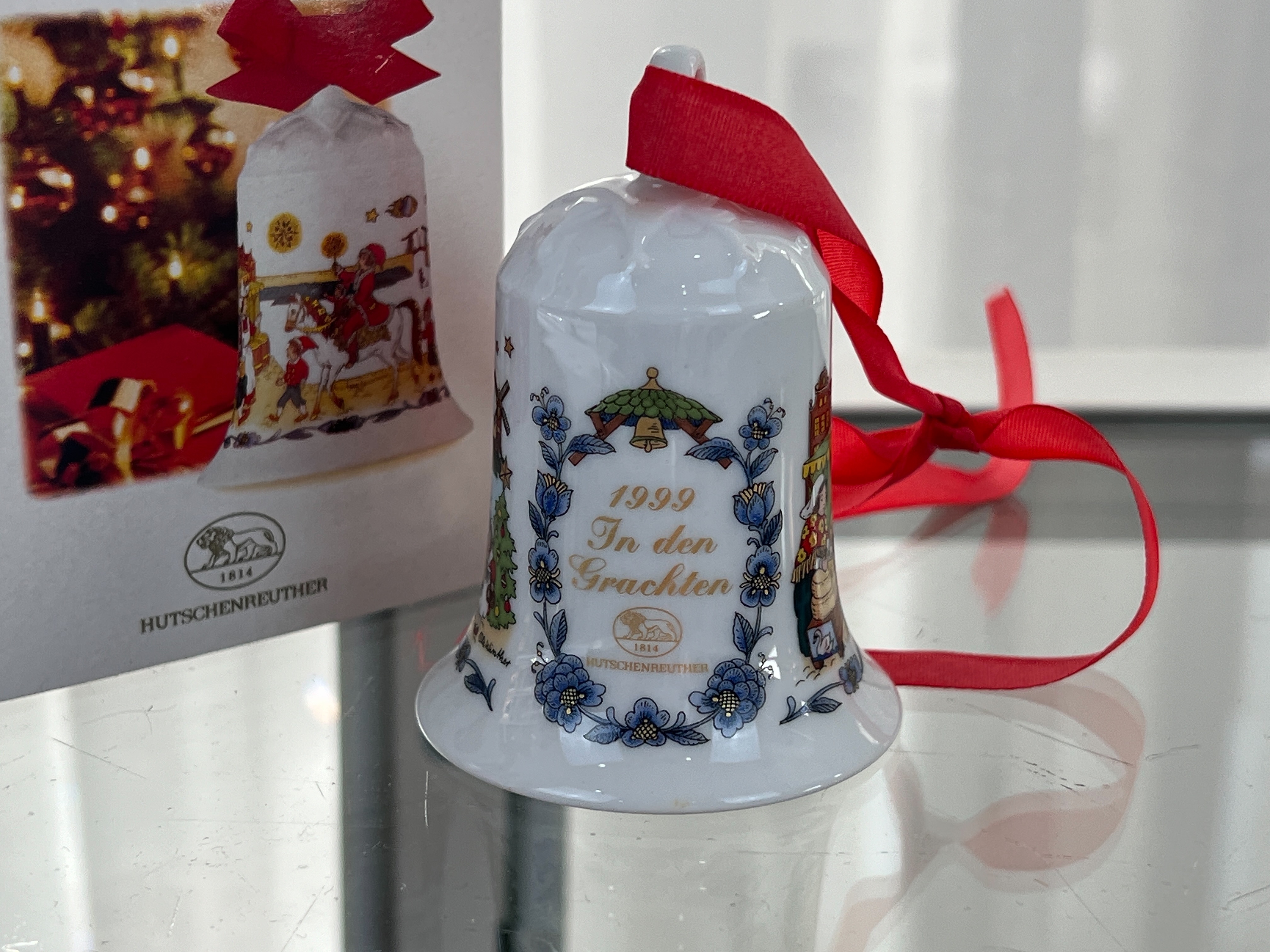  Hutschenreuther 1999 Weihnachtsglocke  7 cm. Top Zustand. 