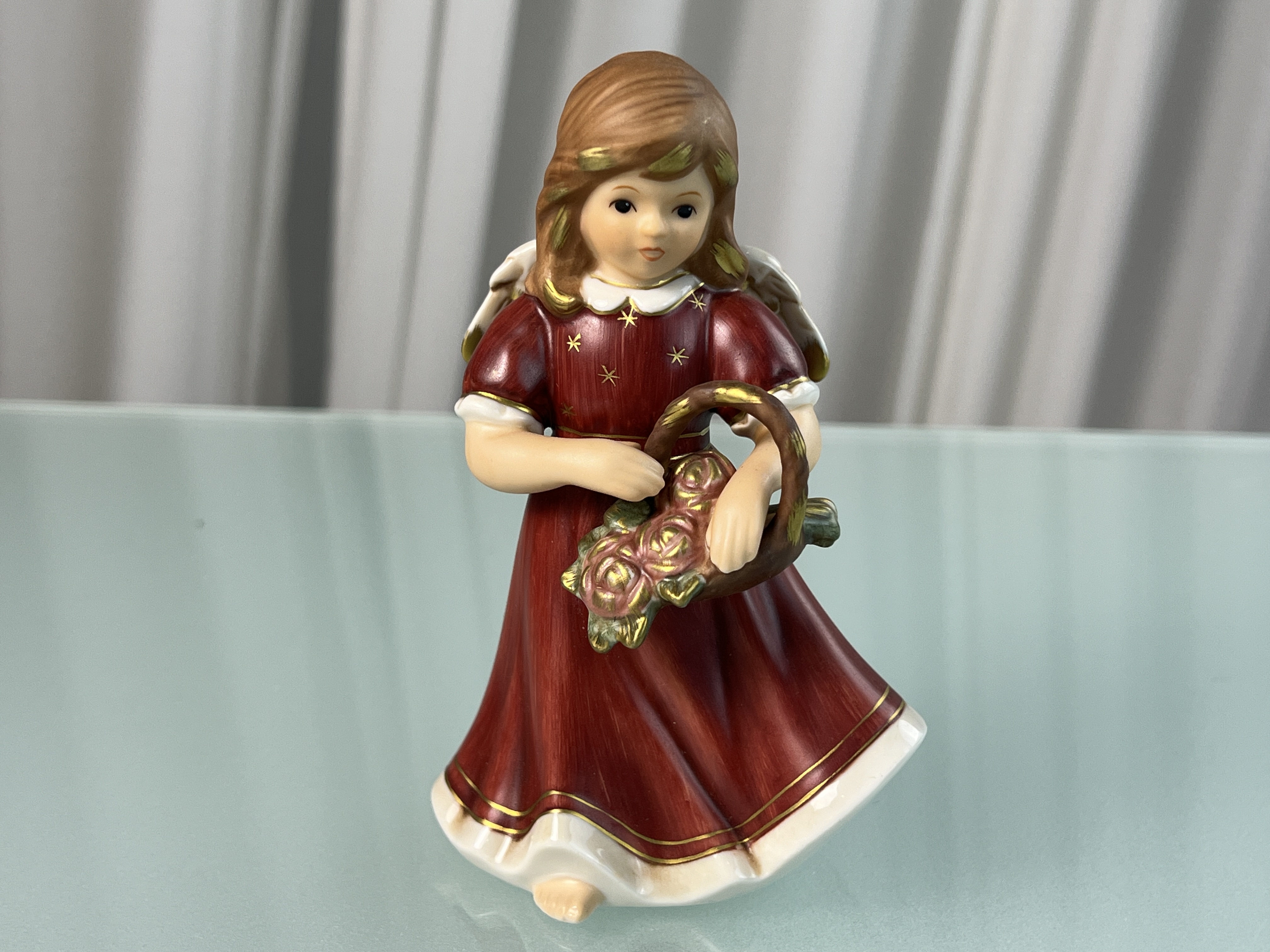 Goebel Figur Engel 2002 Jahresengel 13 cm 1 Wahl. Top Zustand    