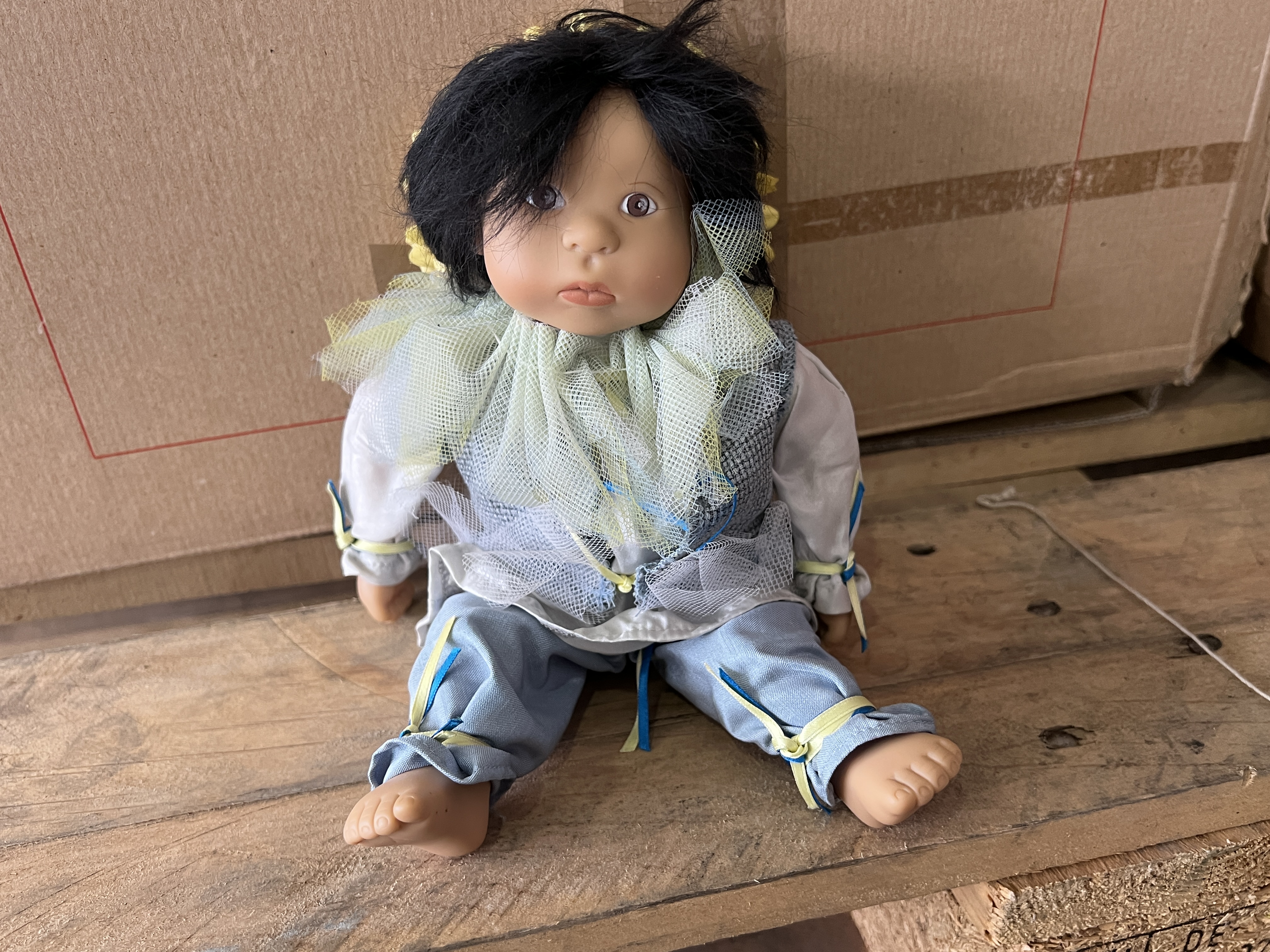  Götz Tara Heath Vinyl Puppe 27 cm. Top Zustand  