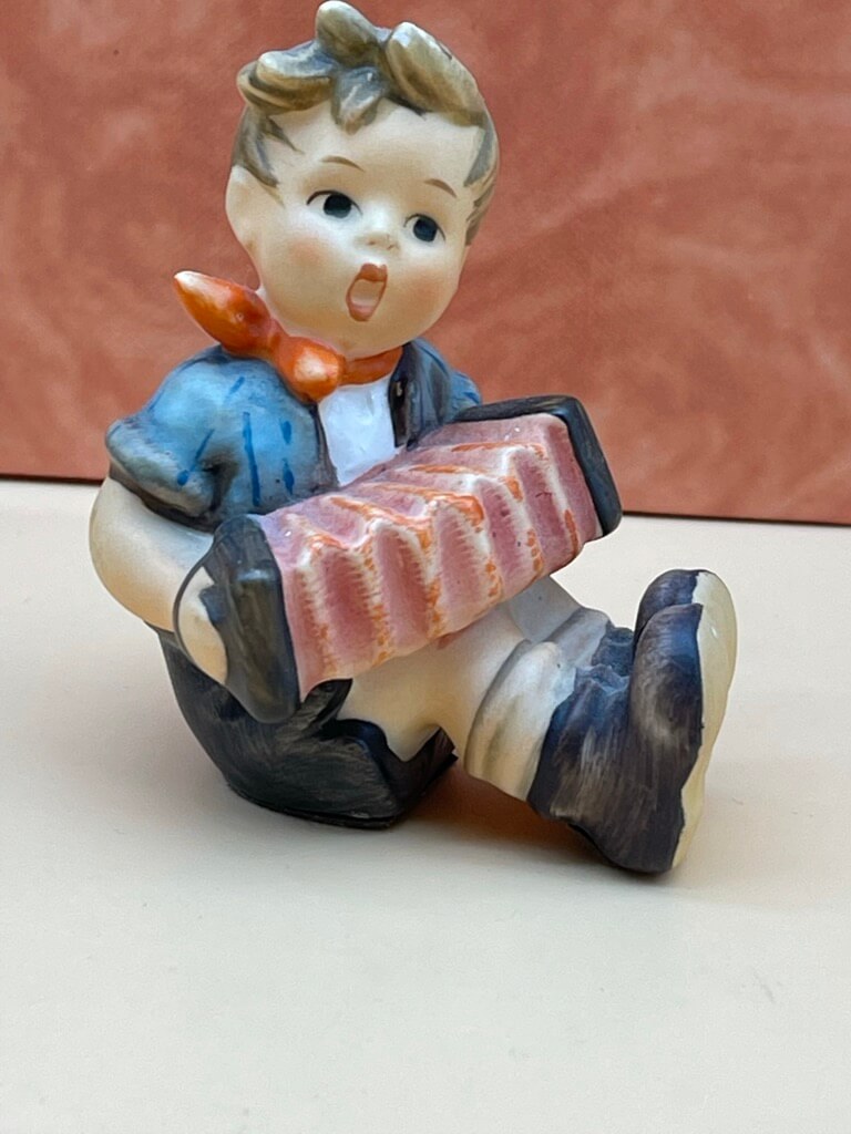 Hummel Figur 7,5 cm. 1 Wahl. Top Zustand