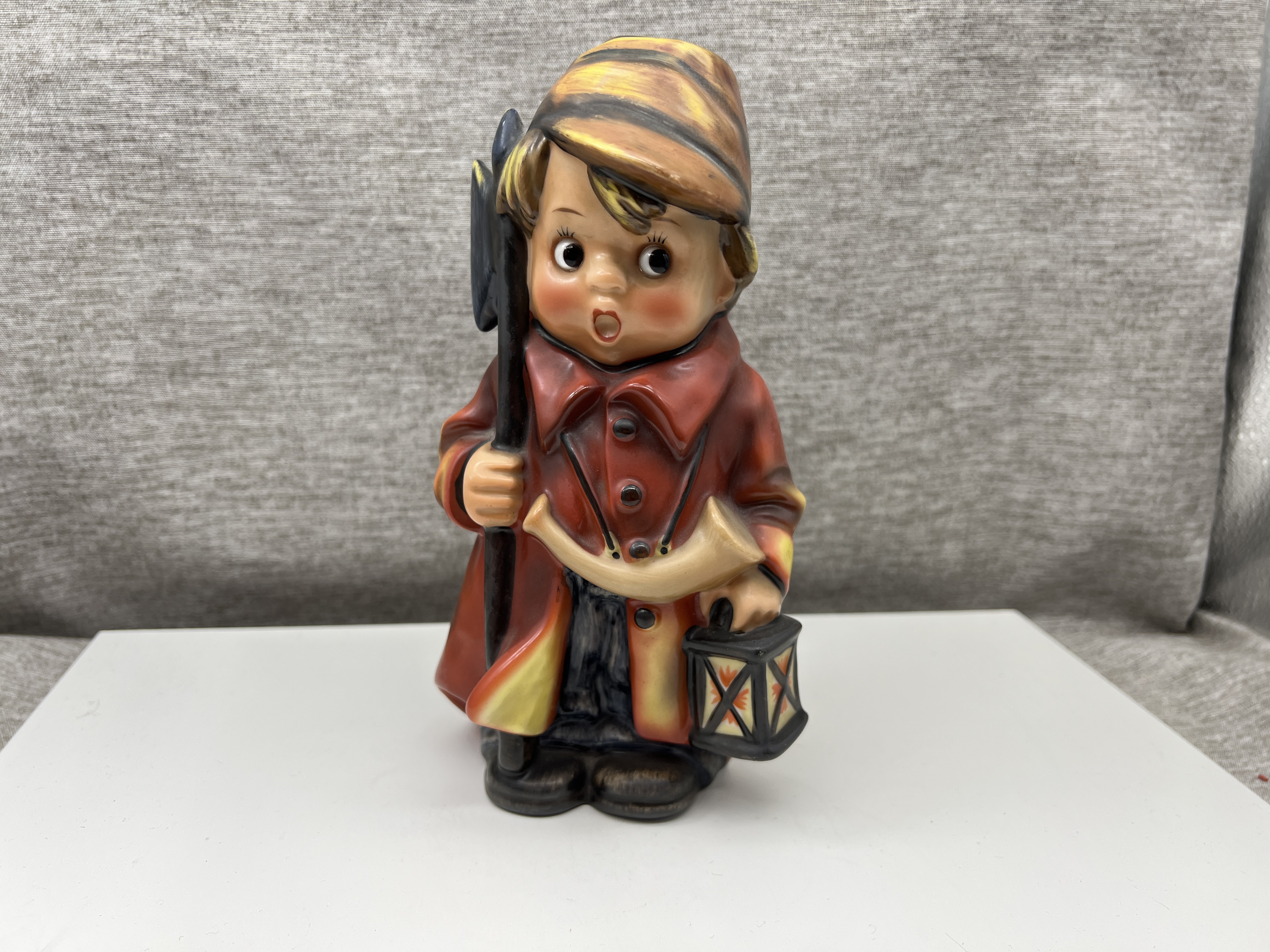 Goebel Figur Rauchverzehrer 21 cm. 1 Wahl Top Zustand.    