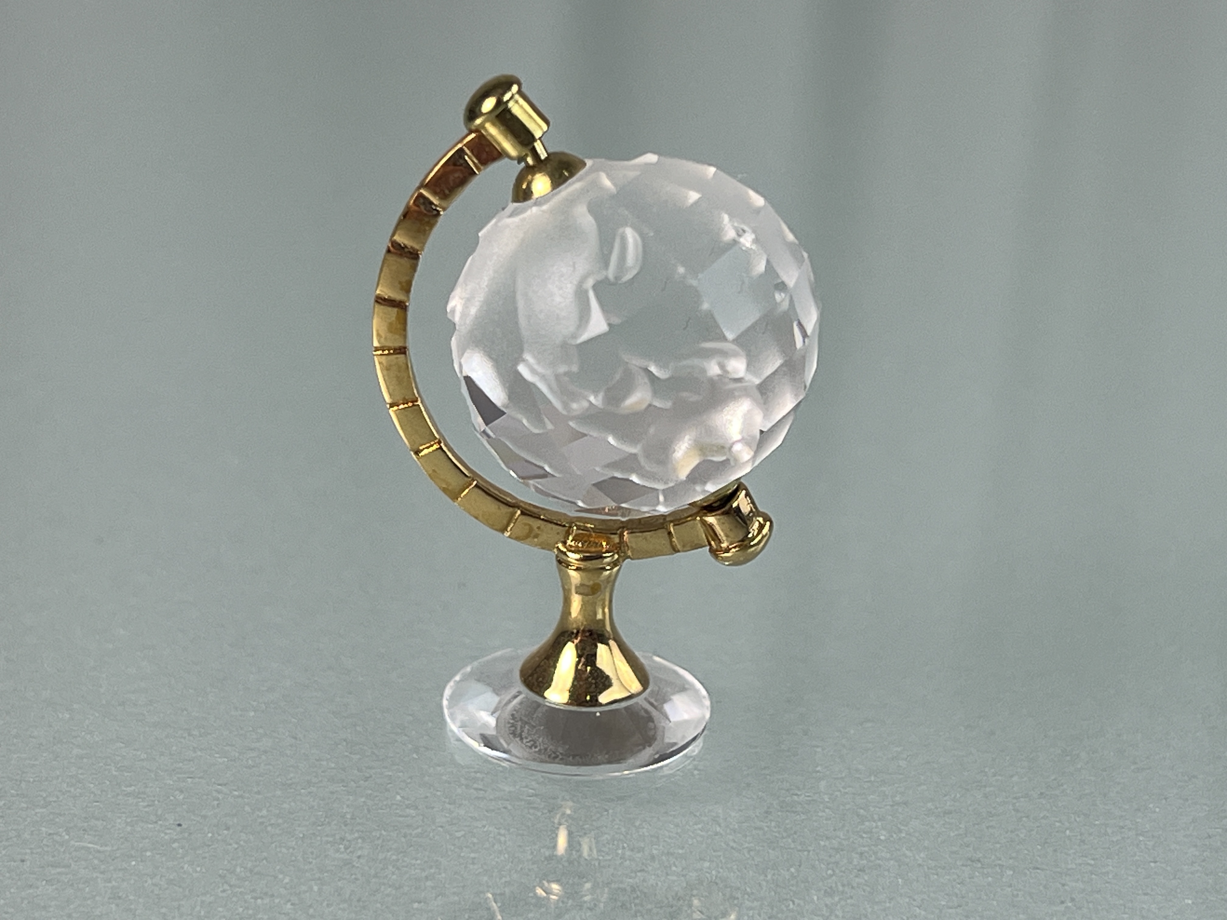  Swarovski Figur Globus 4 cm. Top Zustand  