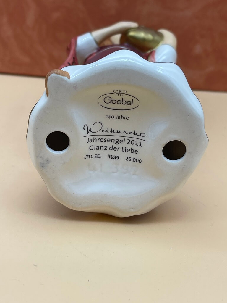  Goebel Figur 2011 Jahresengel 15,5 cm. 1 Wahl. Top Zustand. 
