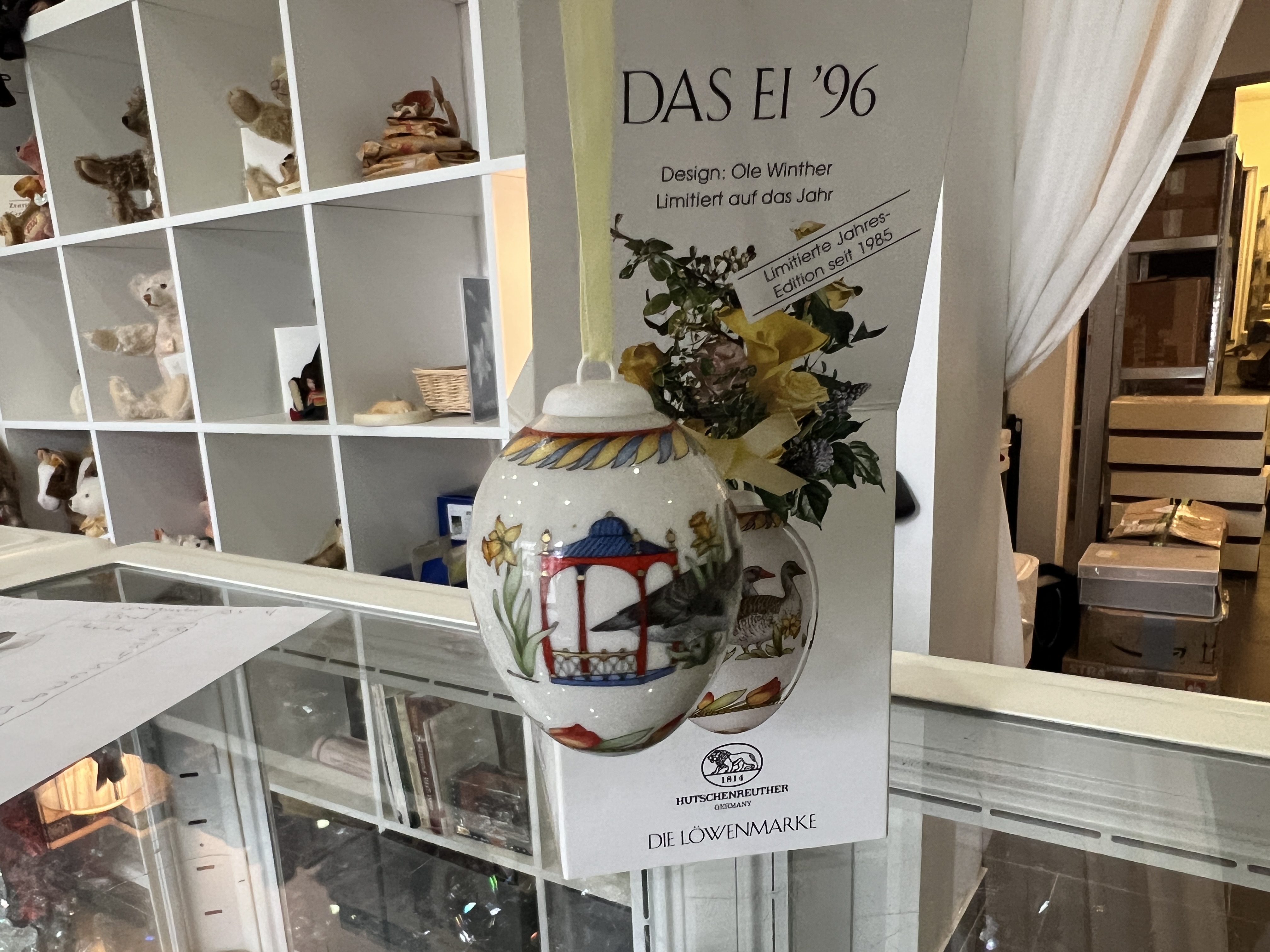  Hutschenreuther 1996 Das Ei mit Ovp. Top Zustand.      