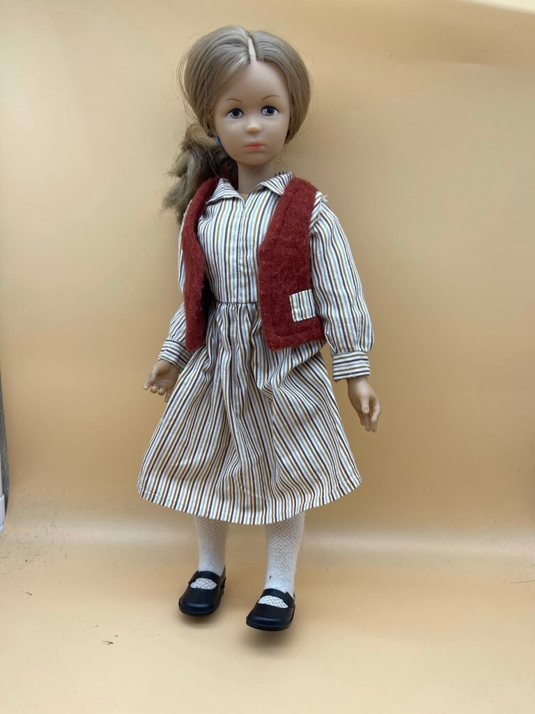 Künstlerpuppe Vinyl Puppe 40 cm. Top Zustand 