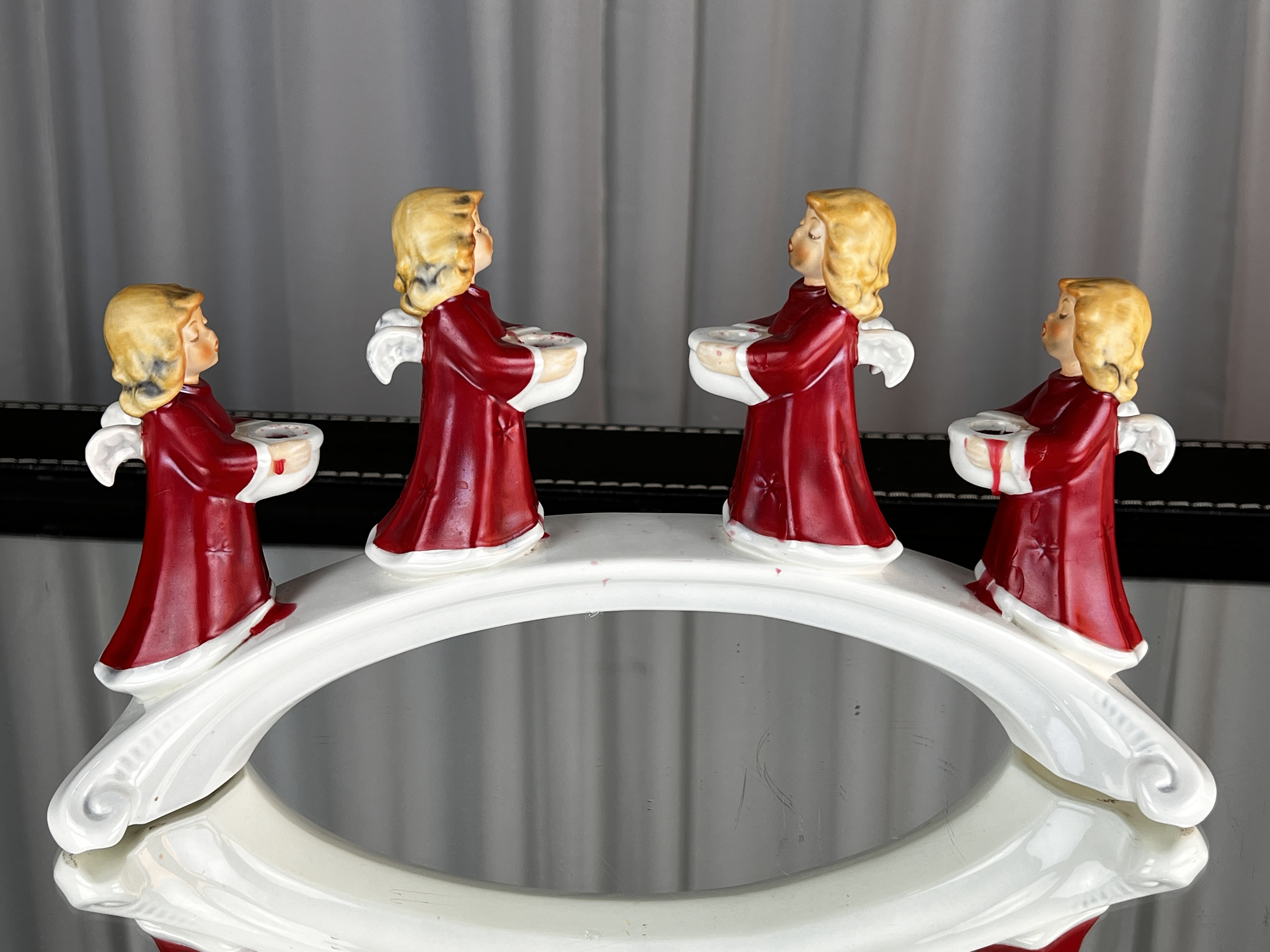 Goebel Figur 42 053 Engelsbrücke Weihnachten 16,5 x 30 cm. 1 Wahl. 
