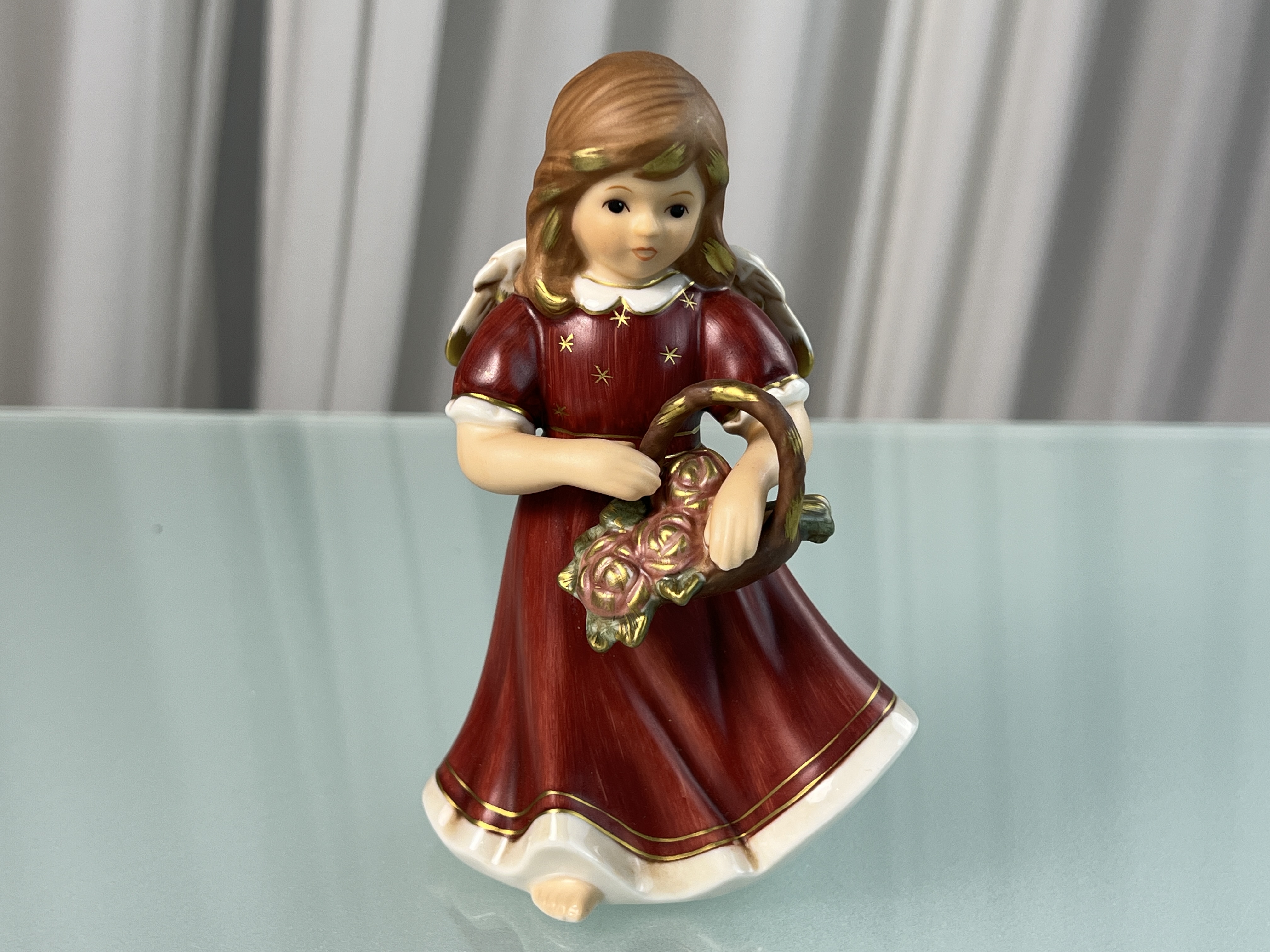 Goebel Figur Engel 2002 Jahresengel 13 cm 1 Wahl. Top Zustand    
