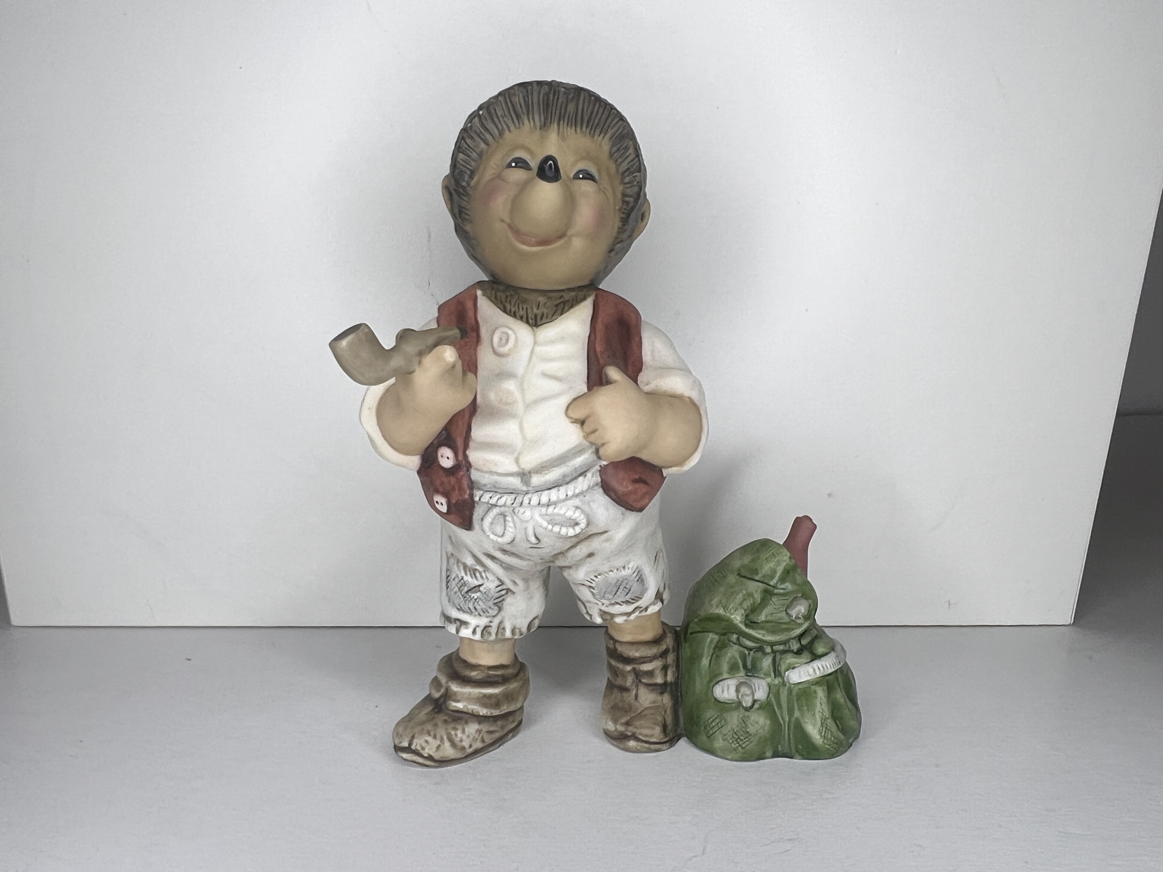 Goebel Figur Porzellan Mecki 14 cm. Top Zustand.     