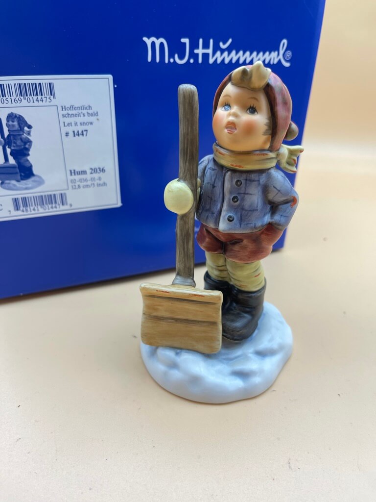 Hummel Figur 2036 Hoffentlich schneit´s bald wieder 13 cm. 1 Wahl - Ovp