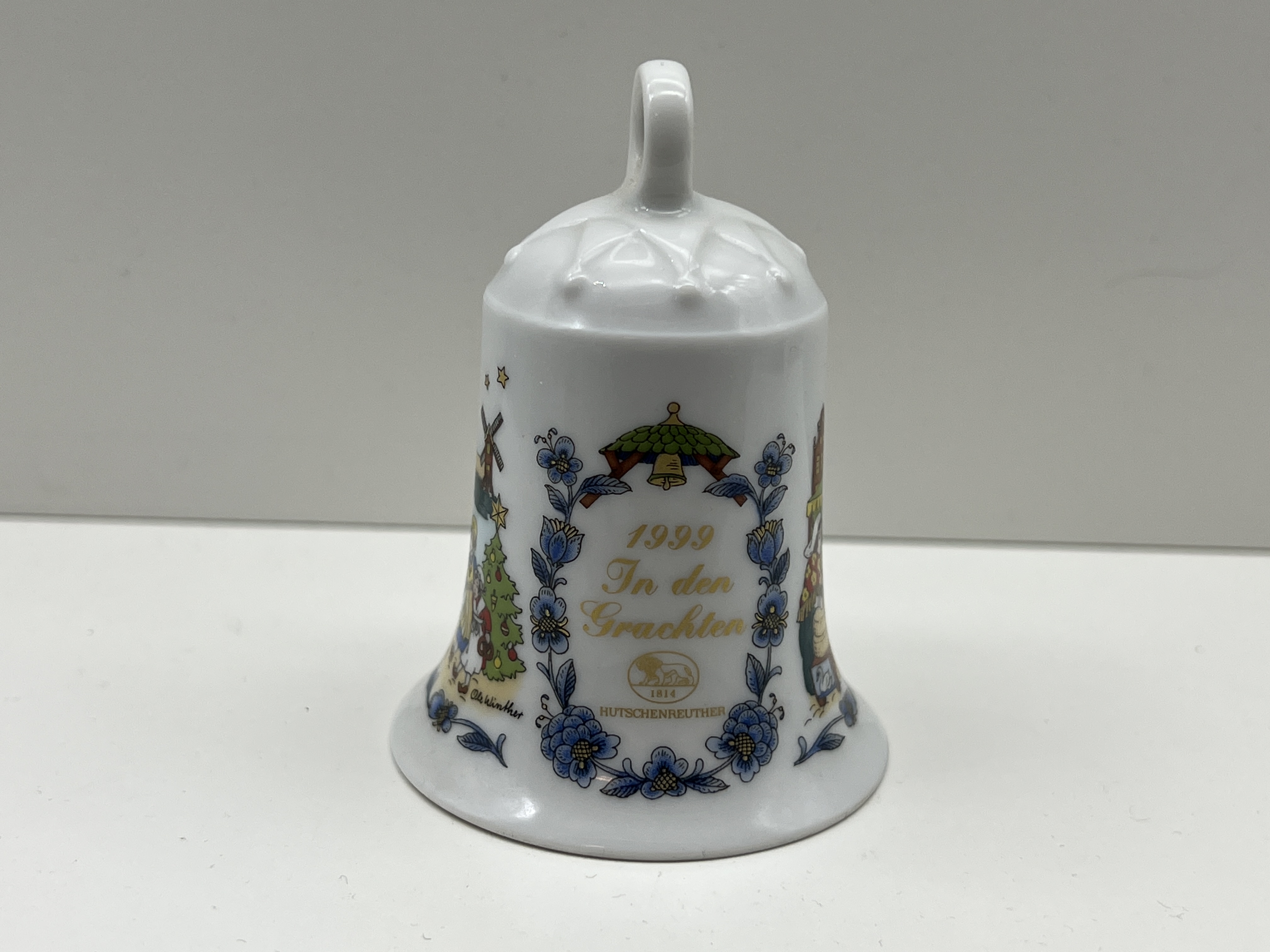  Hutschenreuther 1999 Weihnachtsglocke  7 cm. Top Zustand.      