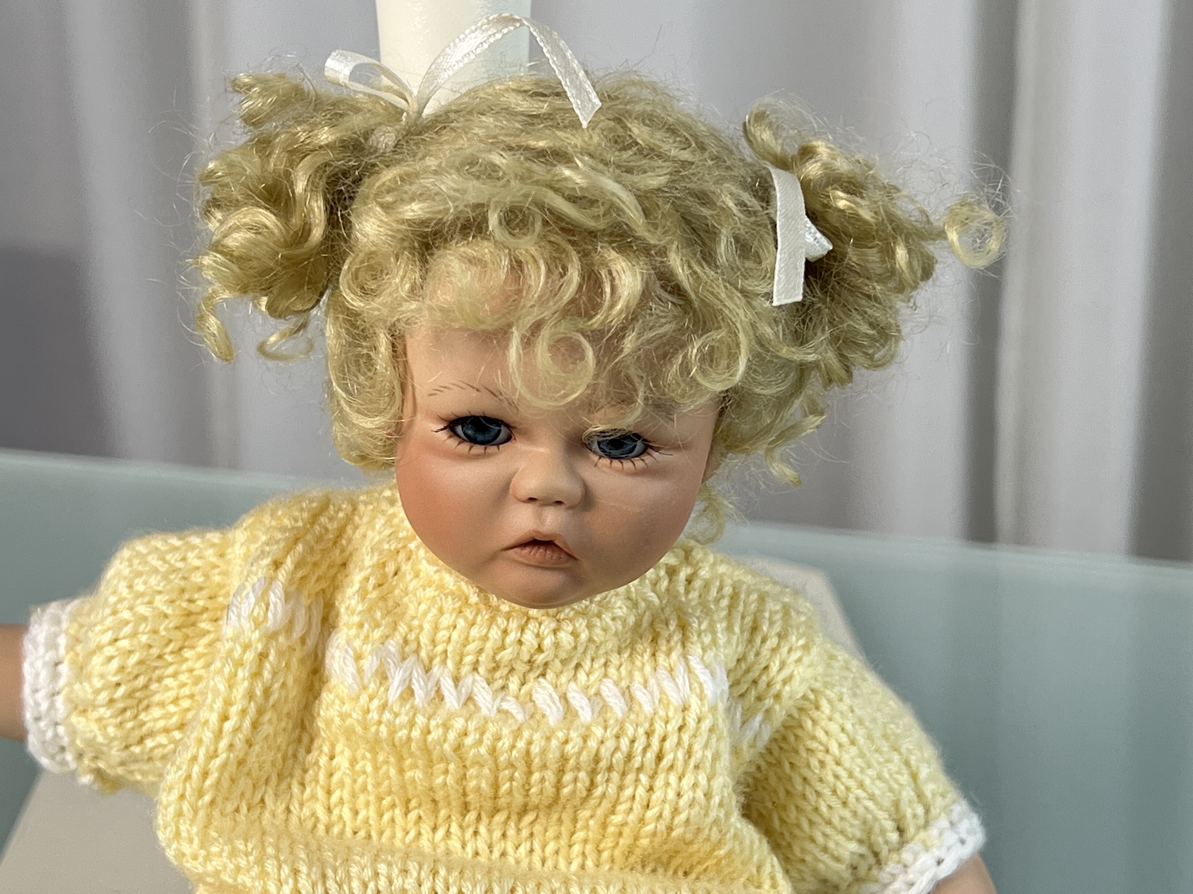 Gabriele Müller Porzellan Puppe 22 cm. Top Zustand.  