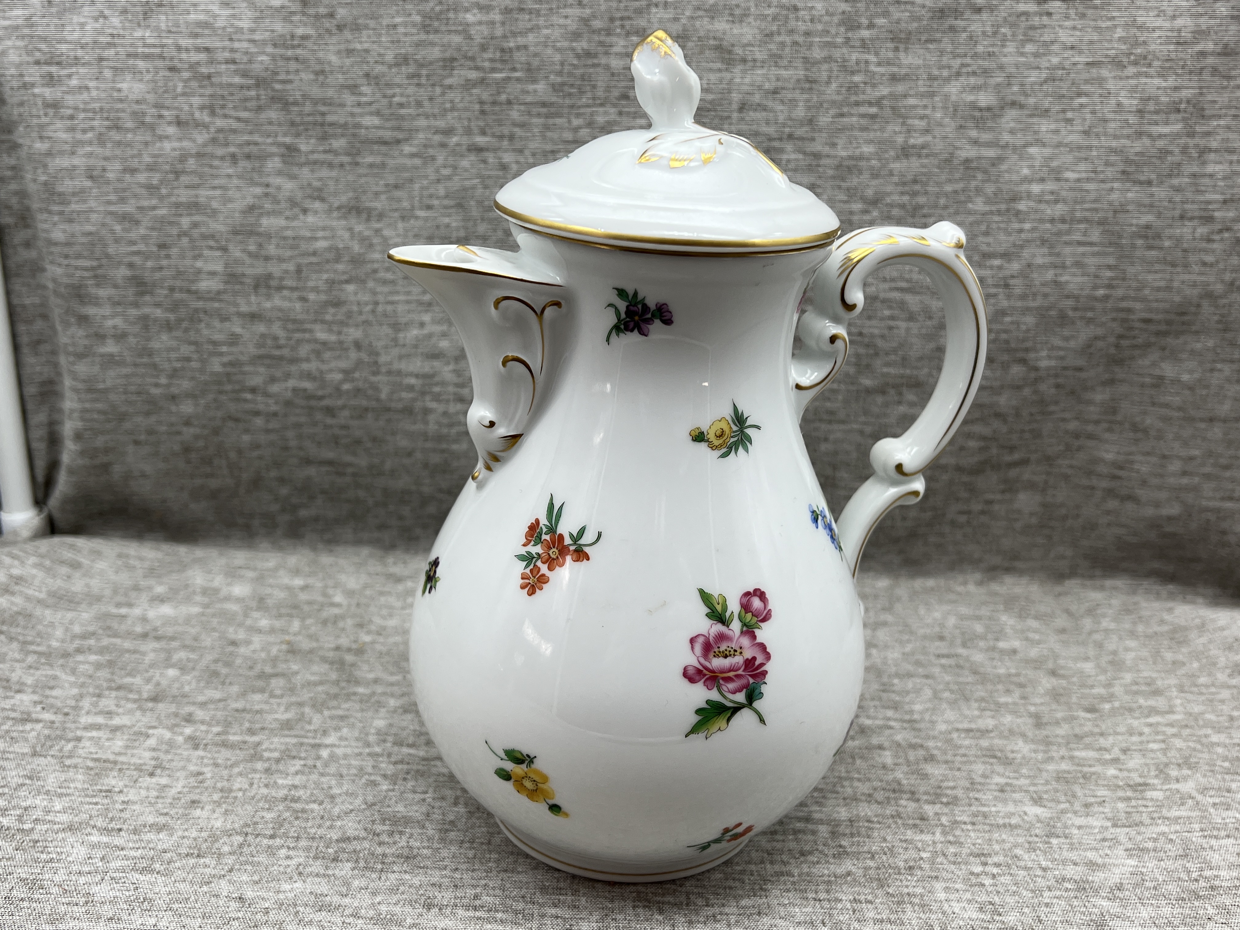 Hutschenreuther Porzellan Kanne 22,5 cm. 1 Wahl - Top Zustand  