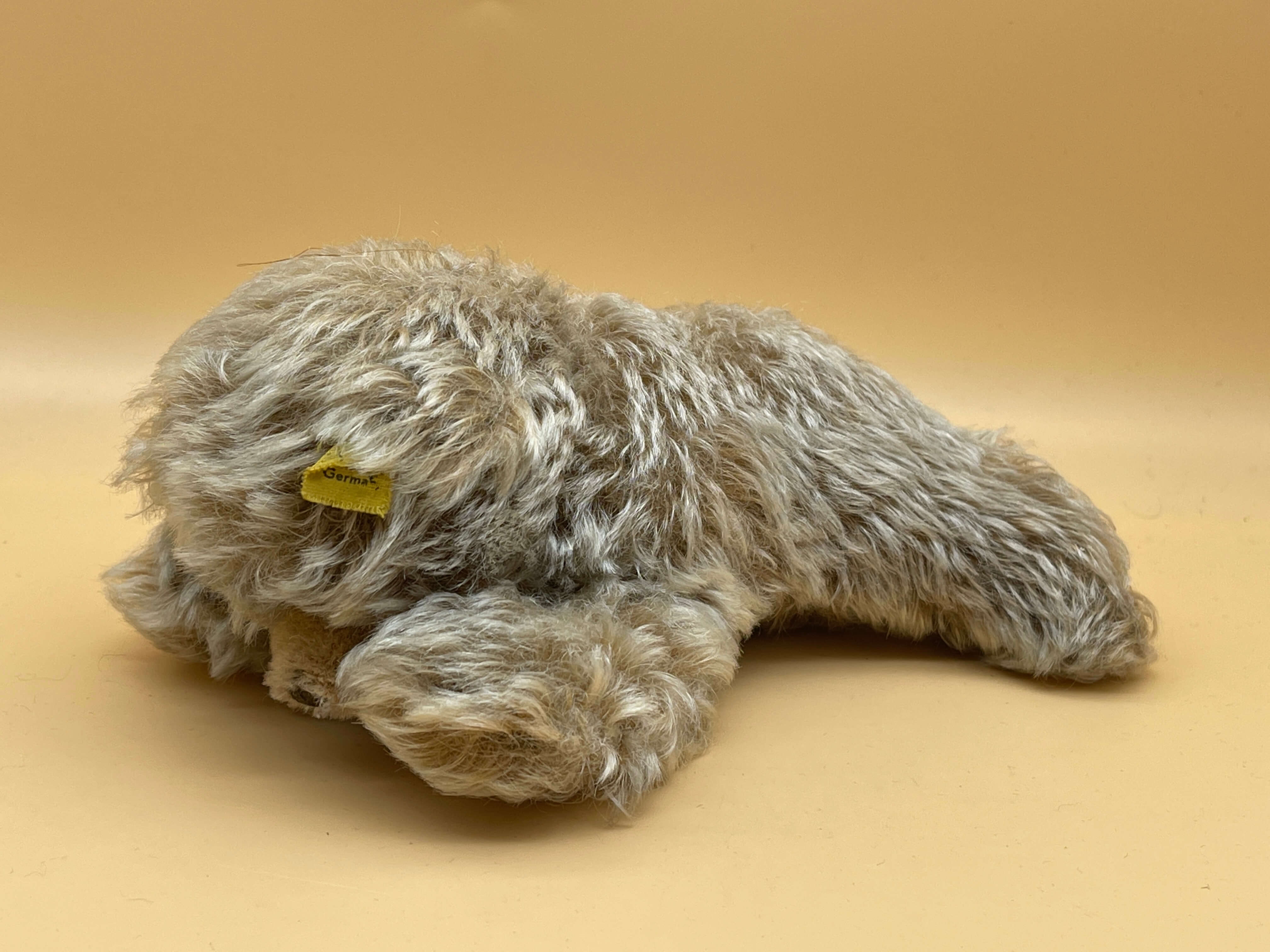 Steiff Tier mit Knopf, mit Fahne. 19 cm. Top Zustand