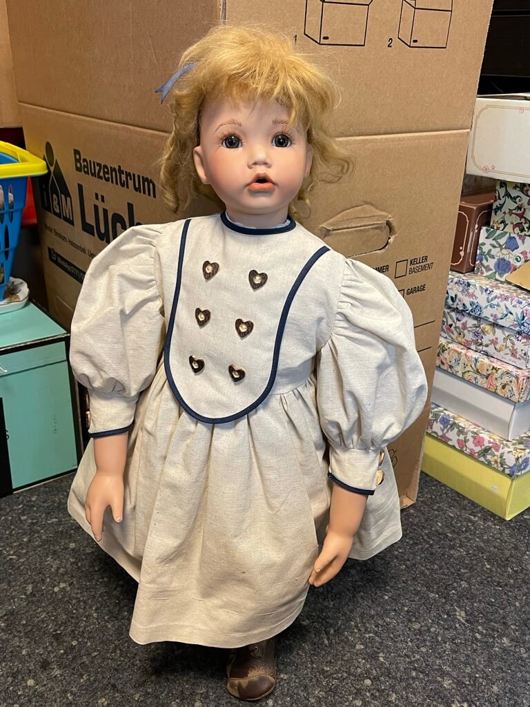 Künstlerpuppe Porzellan Puppe 68 cm. Top Zustand  