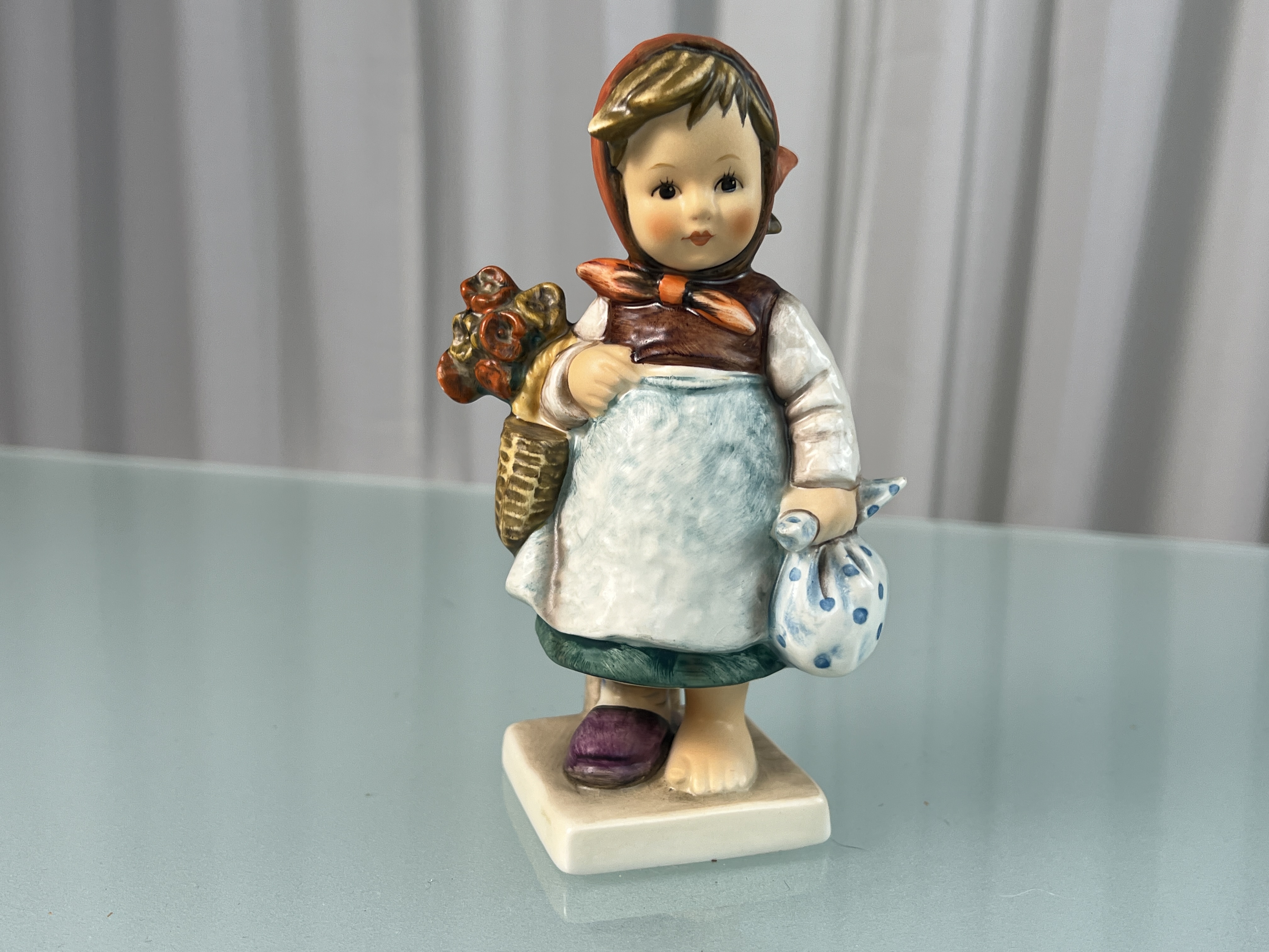 Hummel Figur 204 In Lauterbach hab I 14,5 cm. 1 Wahl. Top Zustand  