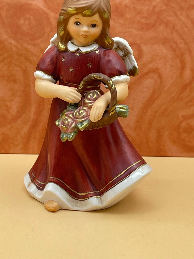 Goebel Figur Engel 2002 Jahresengel 13 cm 1 Wahl. Top Zustand