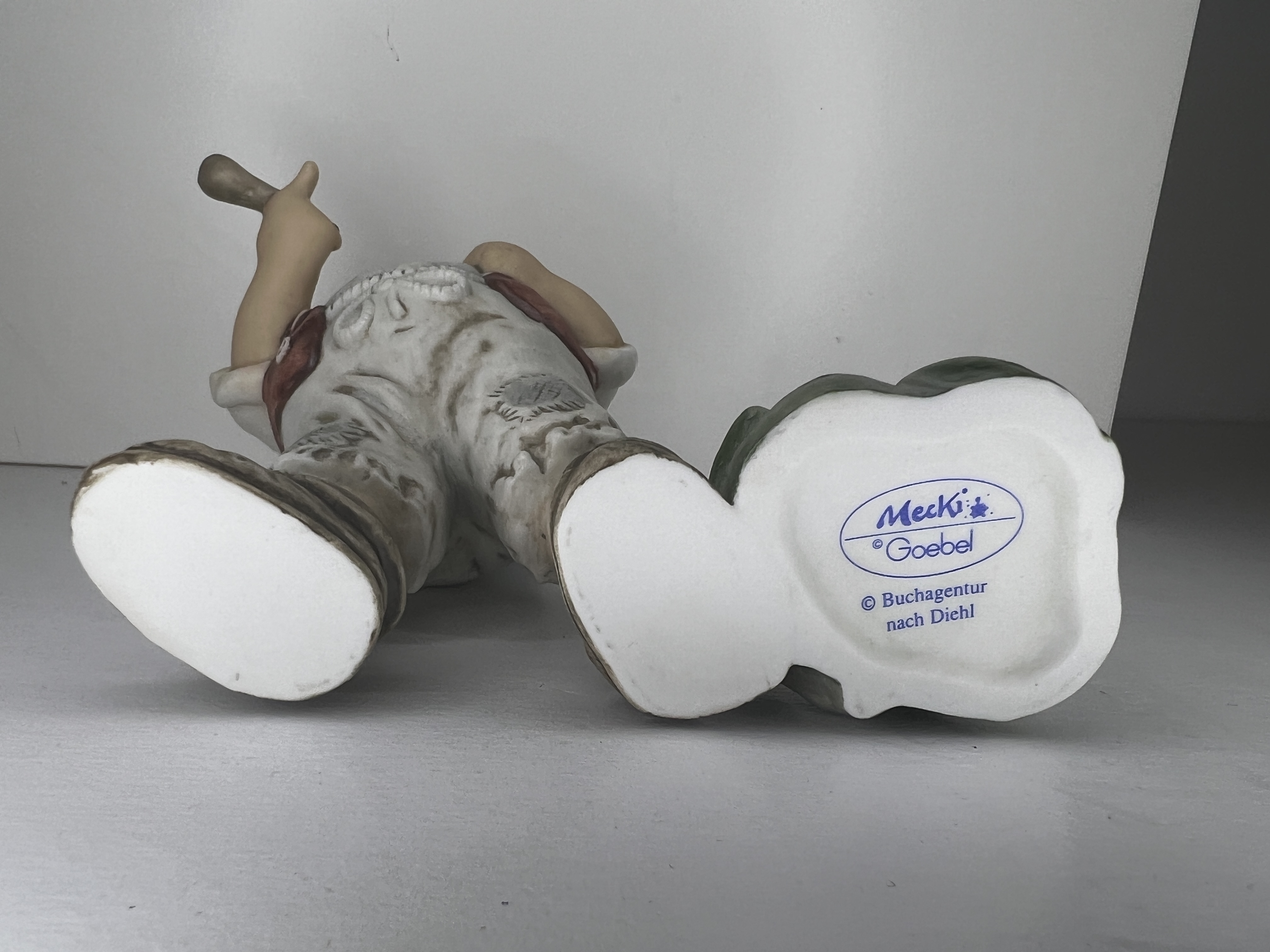 Goebel Figur Porzellan Mecki 14 cm. Top Zustand.     