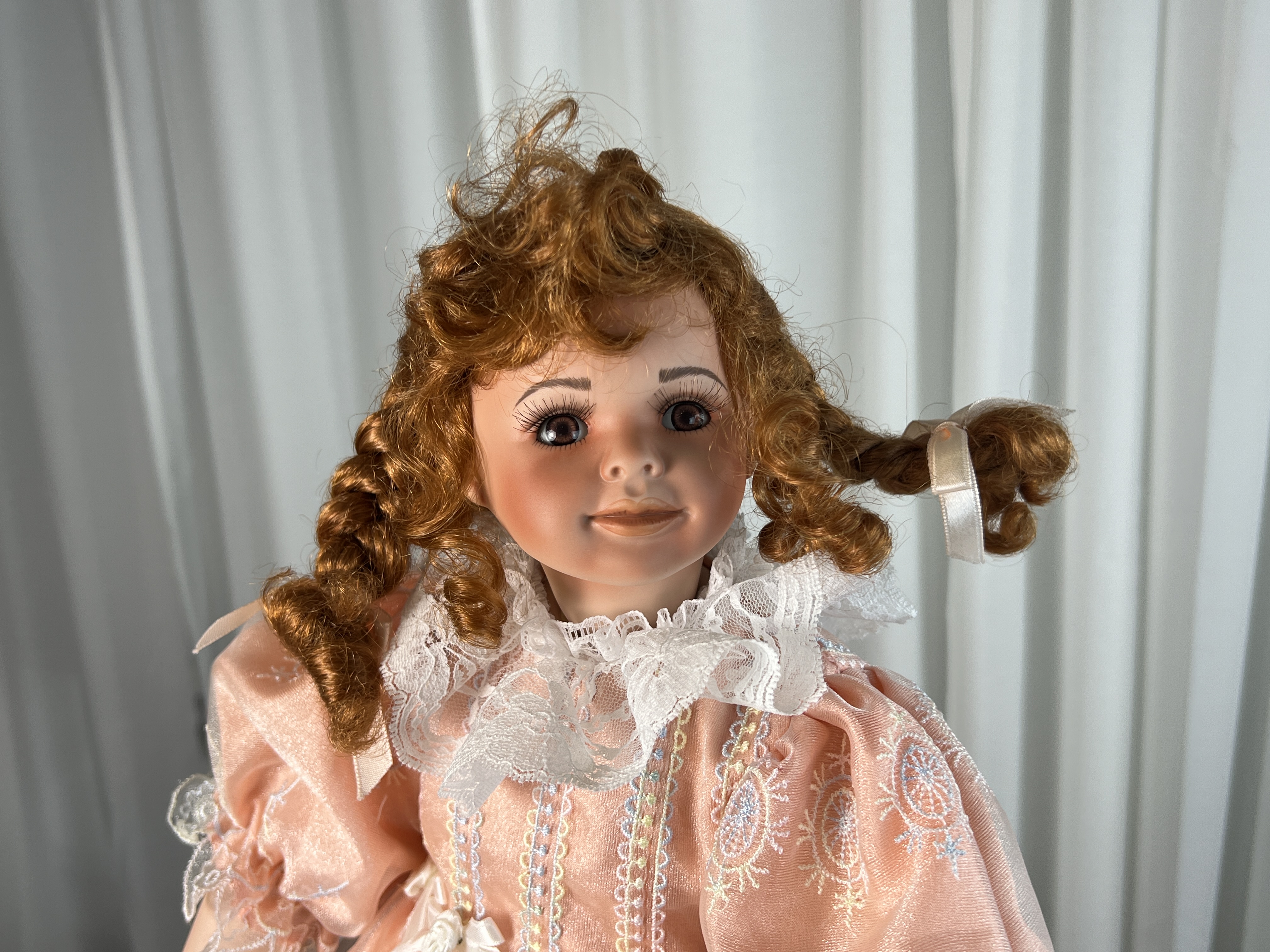 Margot Nögel Künstlerpuppe Porzellan Puppe 52 cm. Top Zustand    