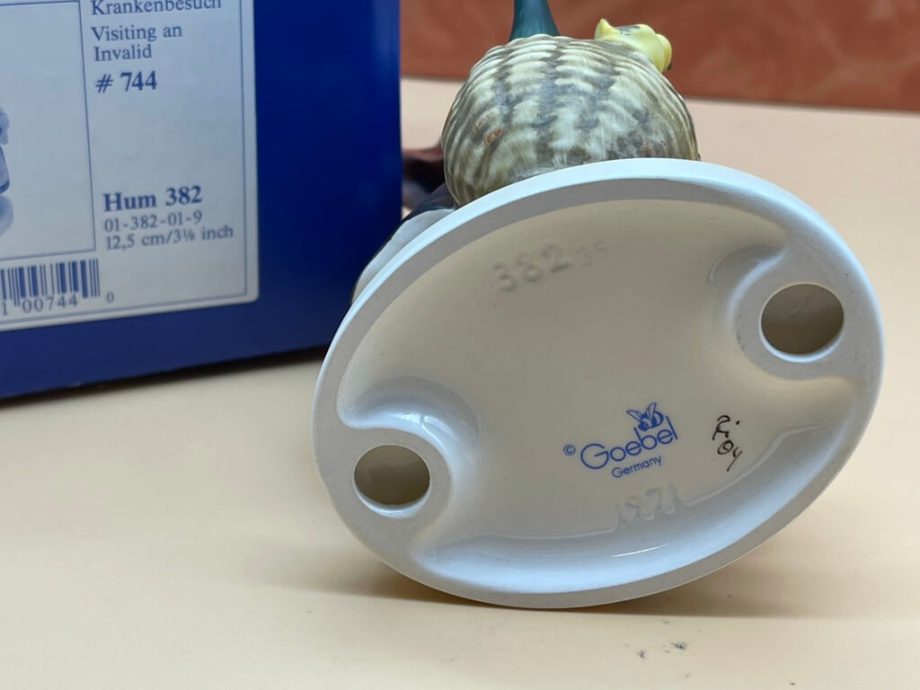  Hummel Figur 382 Krankenbesuch 13 cm. 1 Wahl mit Ovp - Top Zustand