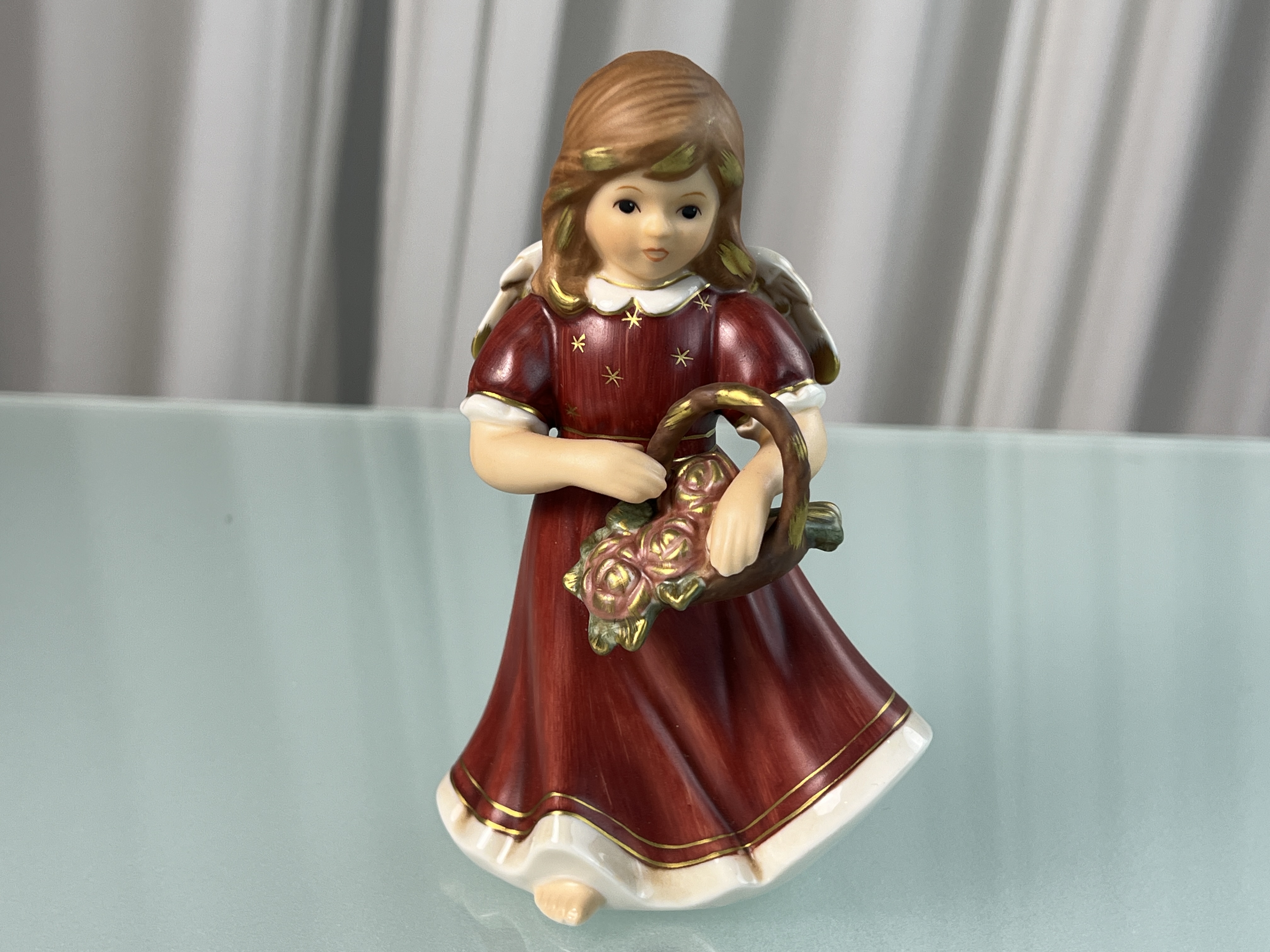 Goebel Figur Engel 2002 Jahresengel 13 cm 1 Wahl. Top Zustand    
