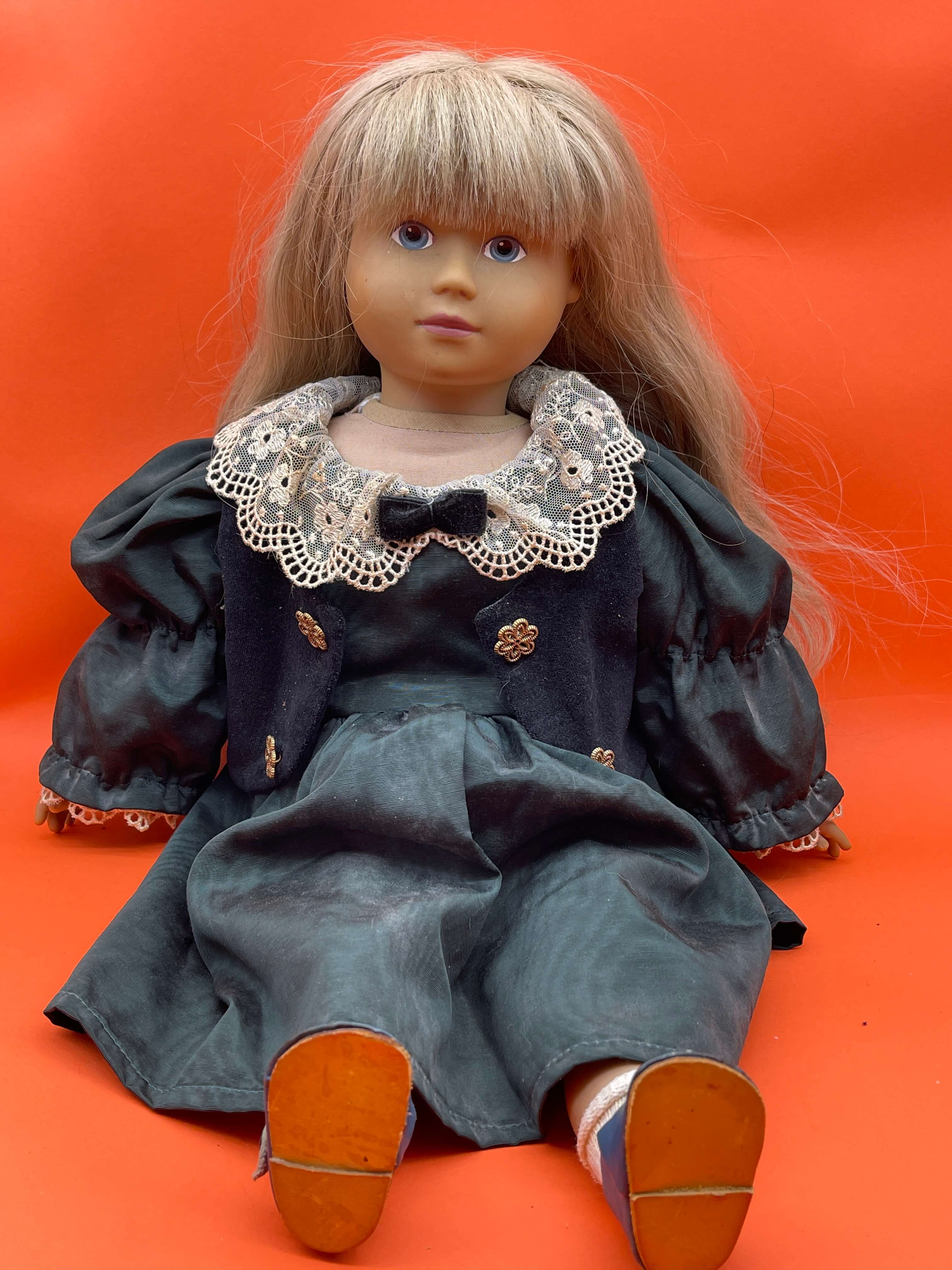 Sigikid Vinyl Puppe 50 cm. Top Zustand. 