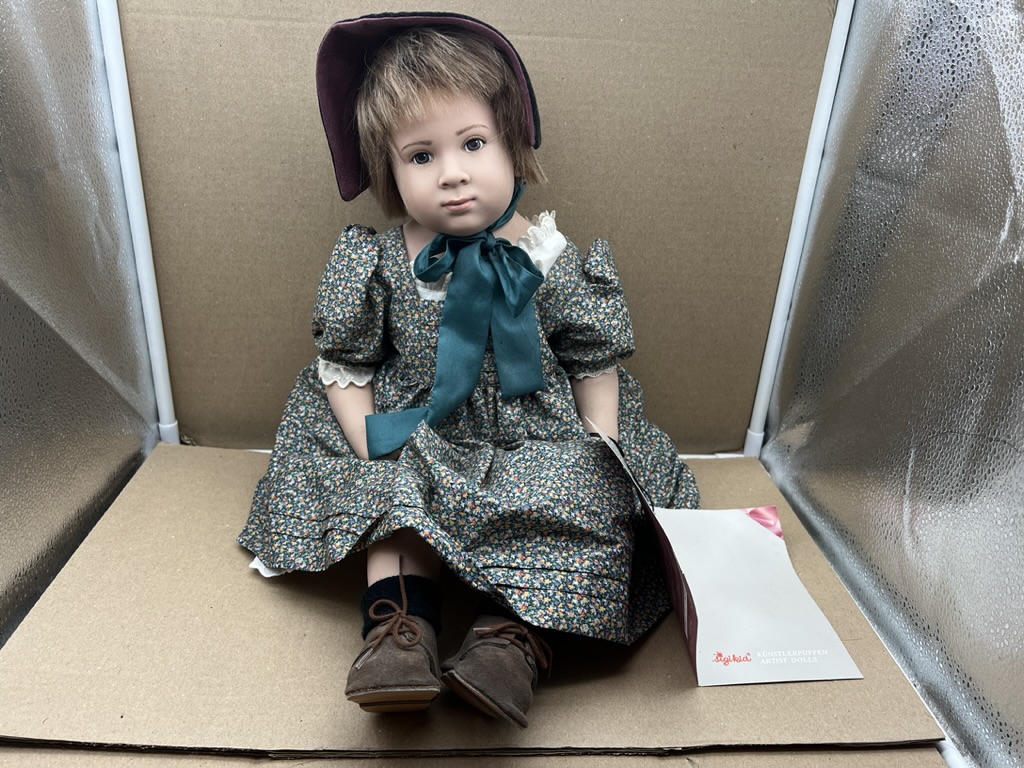 Sigikid Sabine Esche Künstlerpuppe Vinyl Puppe 55 cm. Top Zustand   