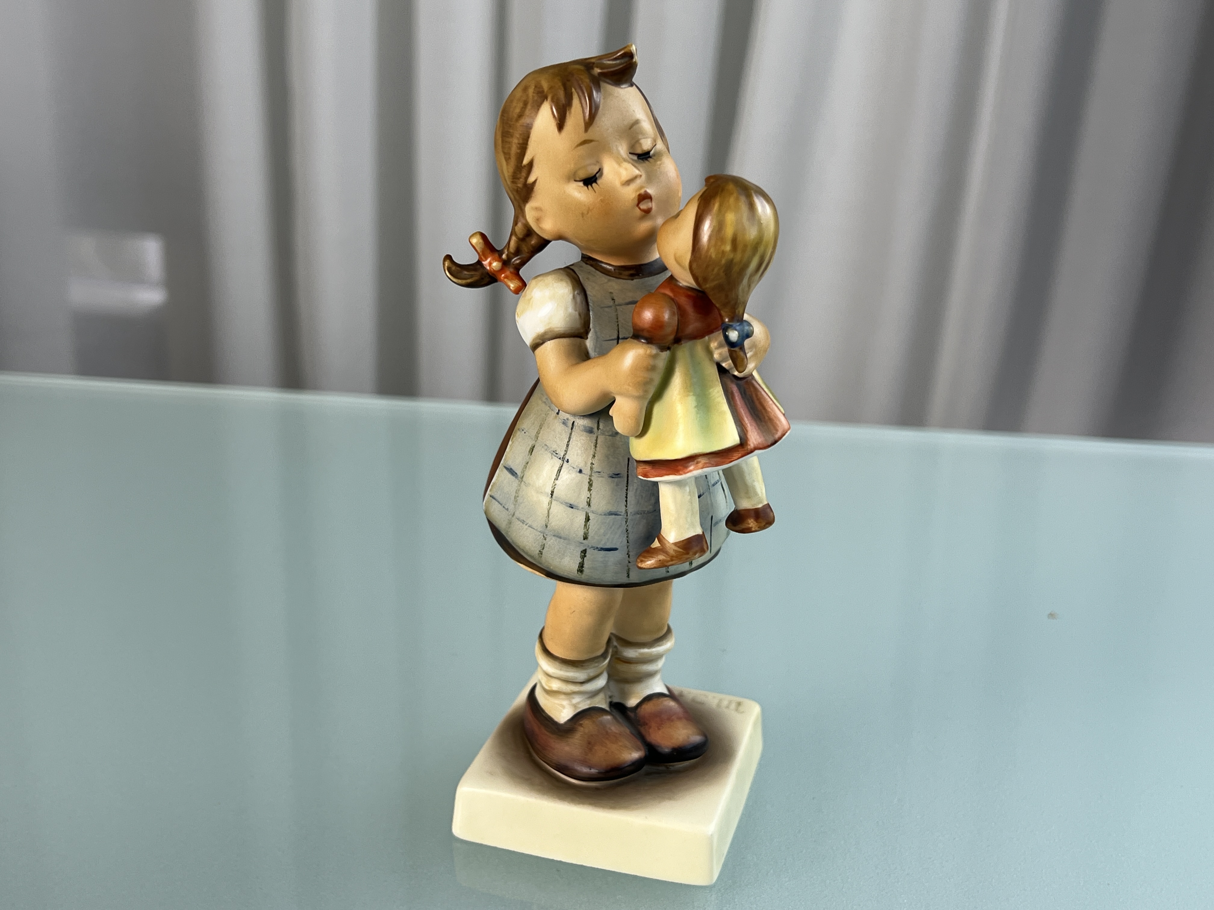 M.I. Hummel Figur 311 Hab mich lieb 16 cm. 1 Wahl - Top Zustand 