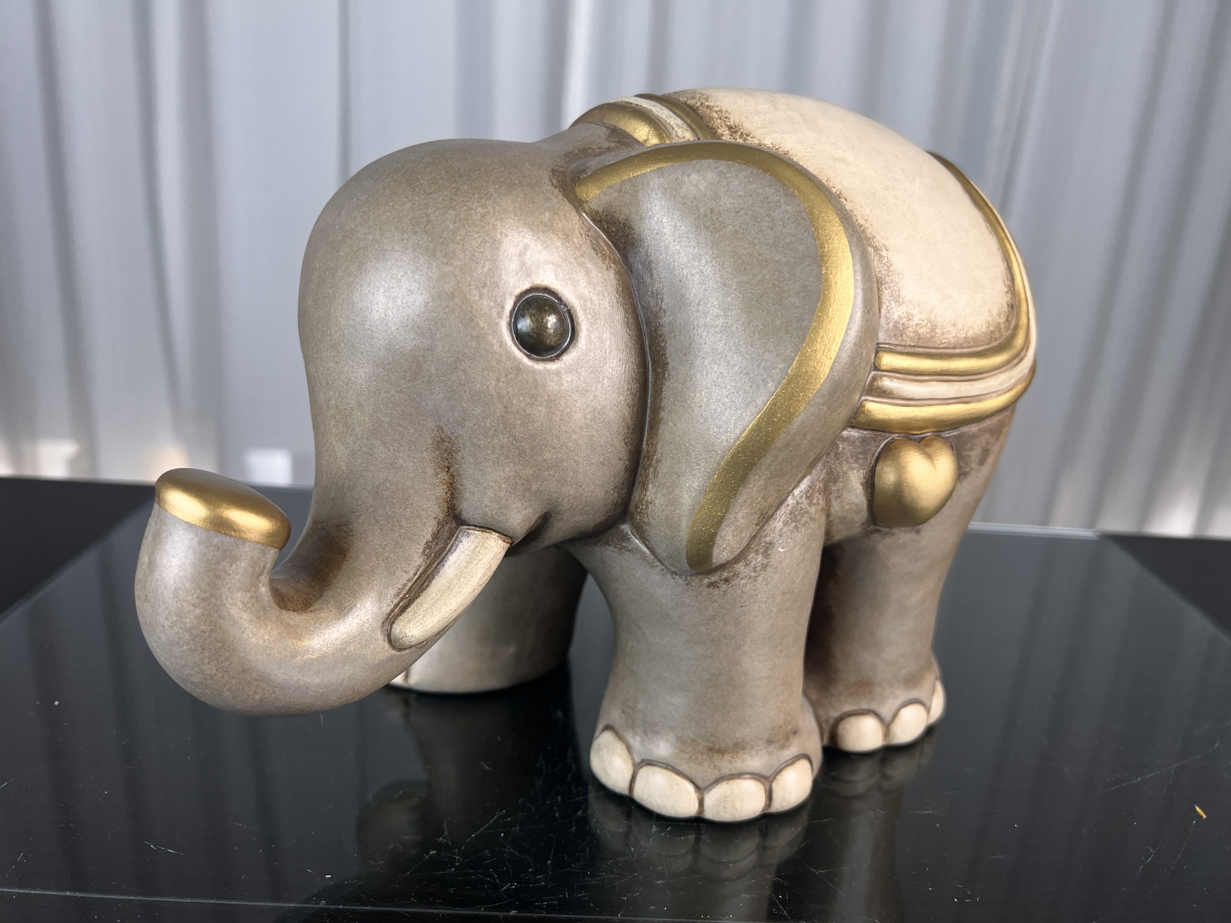 Thun Figur Elefant 19 cm. - 1 Wahl - Top Zustand. 